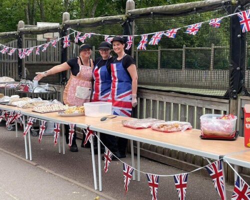 PICNIC STAFF